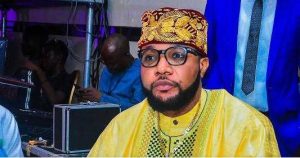 E-Money don warn Country People make dem stop to spray Naira for parties